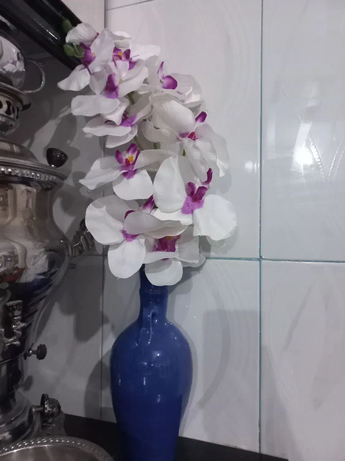 گل ، وگلدان سفالی|گل مصنوعی|خرم‌آباد, |دیوار