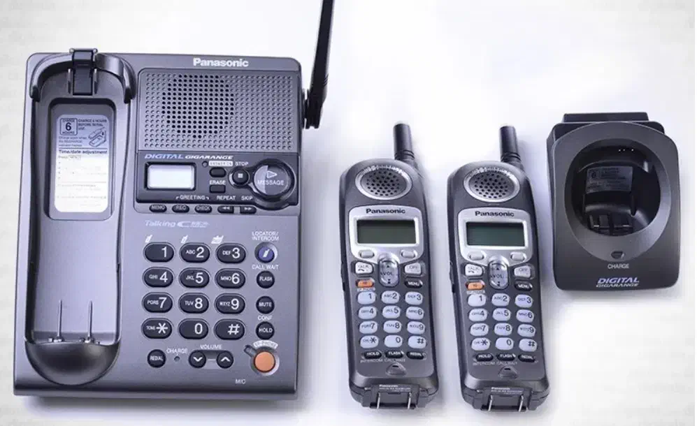 تلفن رومیزی با دو عدد گوشی|تلفن رومیزی|بندرعباس, |دیوار