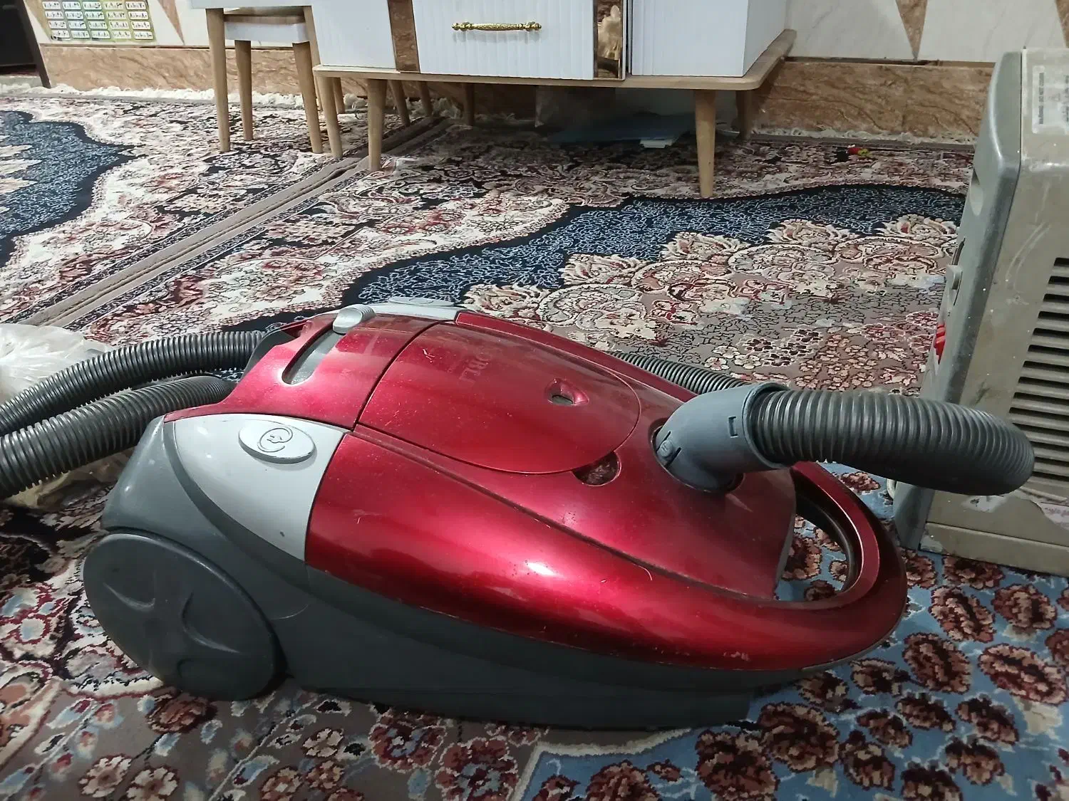 تعدادی وسیله برقی به شرط سالم وبی نقص|سایر لوازم برقی|شوشتر, |دیوار