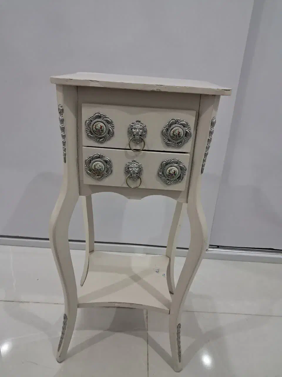 میز تلفن|میز تلفن|تهران, والفجر (افسریه)|دیوار