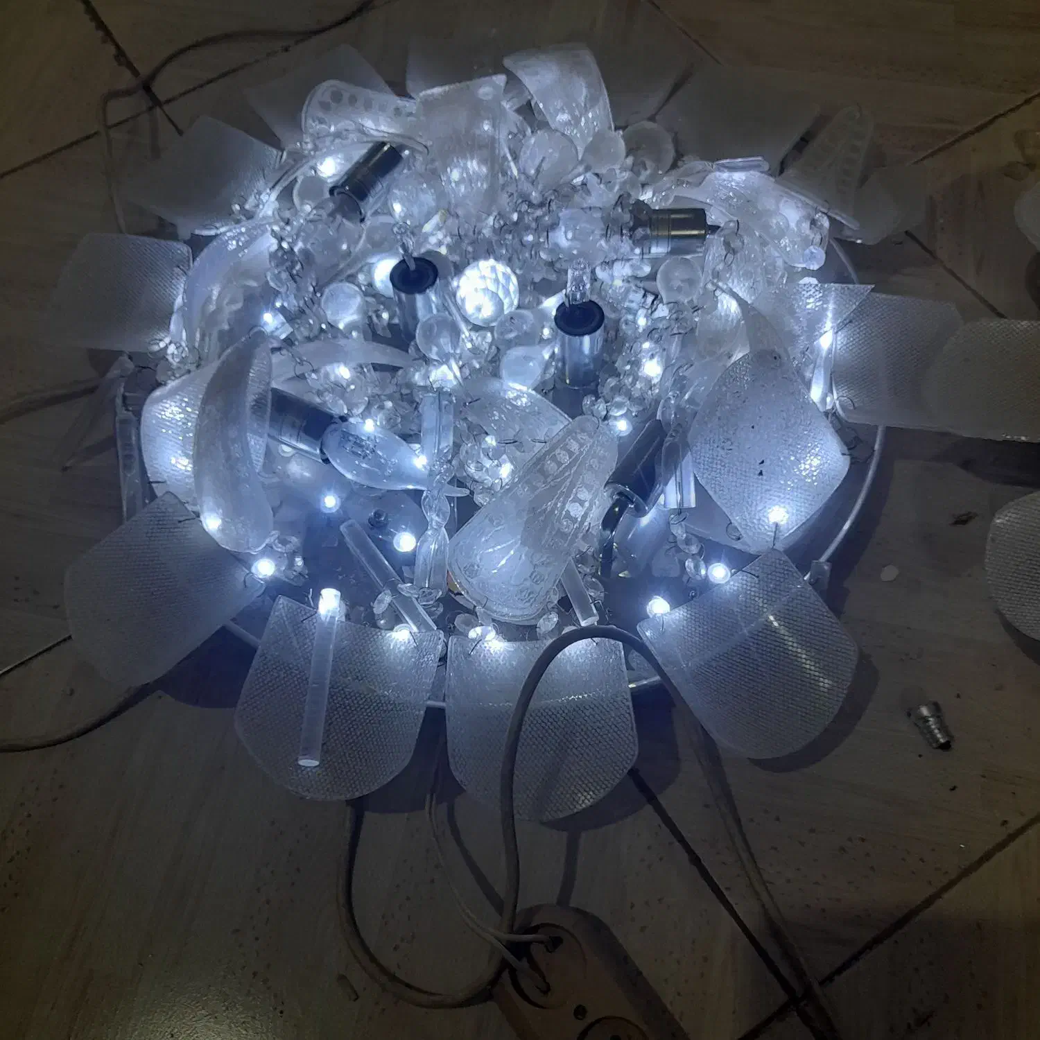 لوستر|لوستر و چراغ آویز|آران و بیدگل, |دیوار