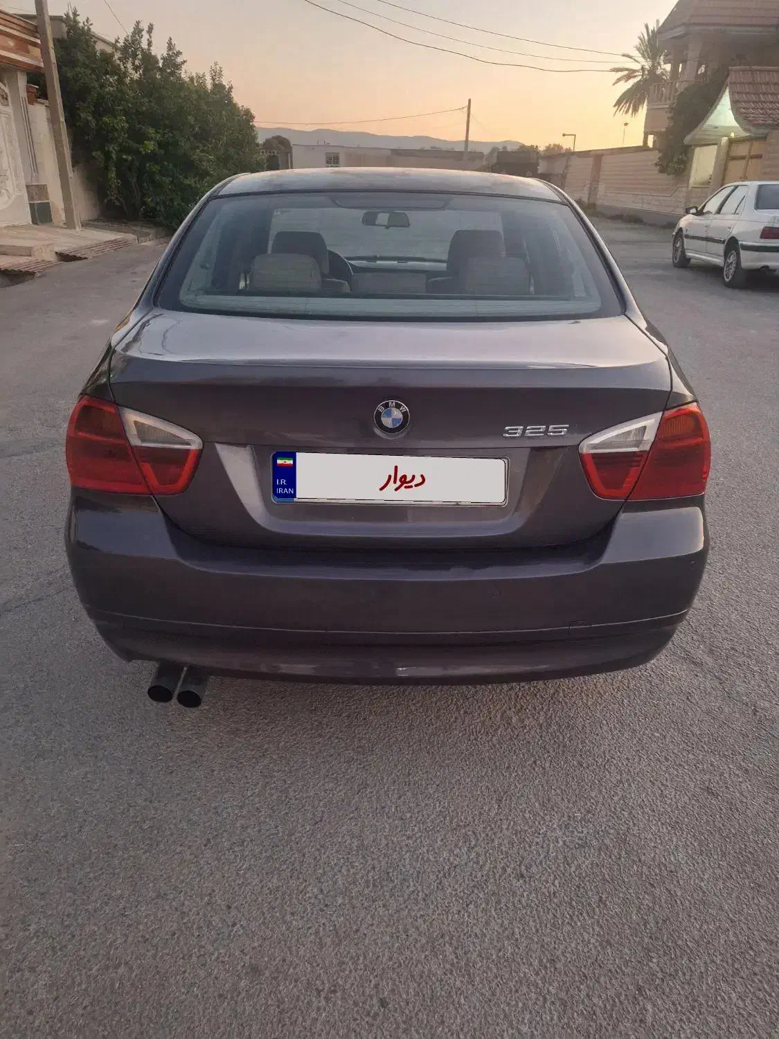 بی ام و ۳۲۵ای مدل ۲۰۰۶ اتوماتیک|خودرو سواری و وانت|شیراز, حومه شیراز|دیوار