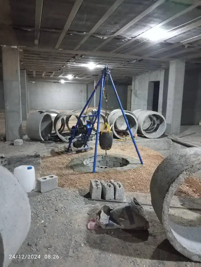 چاه کن حفر چاه و تخریب کاری|خدمات پیشه و مهارت|اصفهان, بهارستان|دیوار