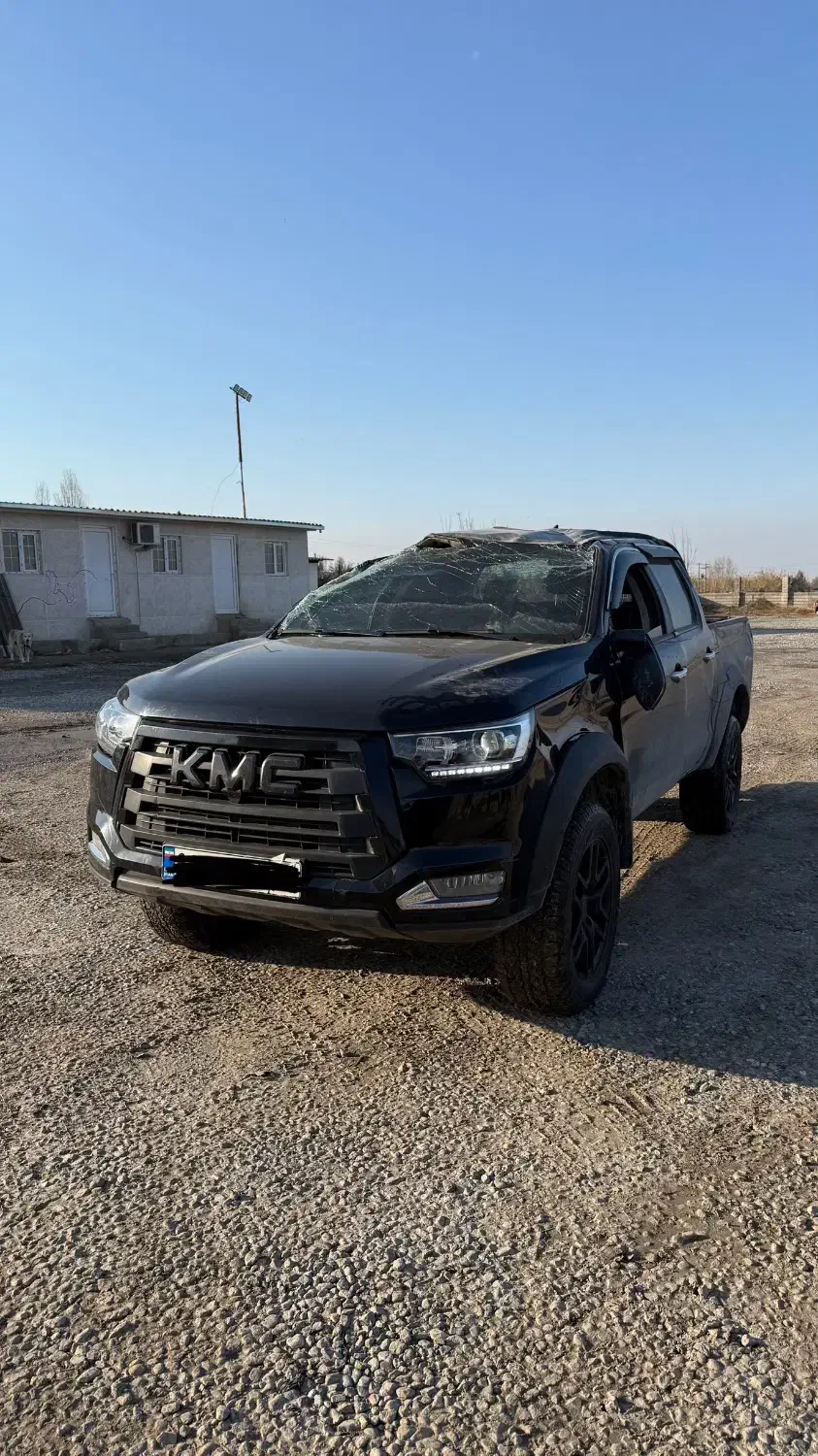 کی ام سی تی ۸ مدل ۴۰۲ تصادفی|خودرو سواری و وانت|تهران, نصرت|دیوار