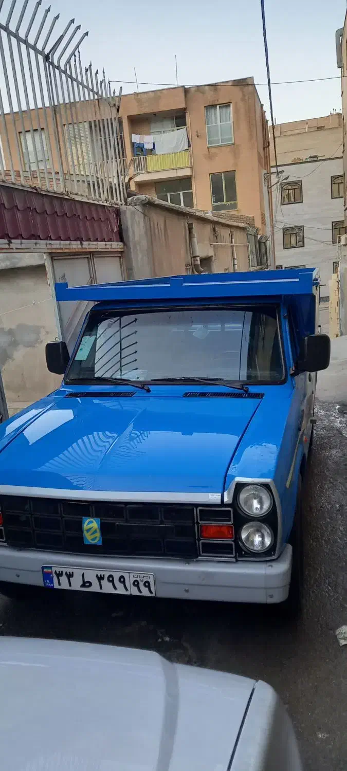 نیسان|اسباب‌‌بازی|جزمان, |دیوار