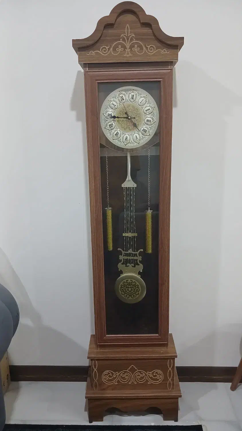 ساعت قدی. جنس بدنه چوب. تابلو وان یکاد|ساعت دیواری و تزئینی|اراک, |دیوار