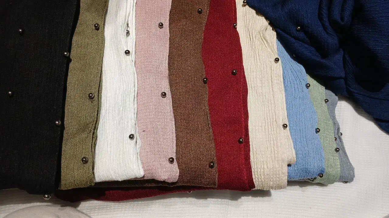 فروش شال و روسری زیر قیمت فقط ۹۹ و ۱۳۸|حراج|تربت‌حیدریه, مسجد جامع|دیوار