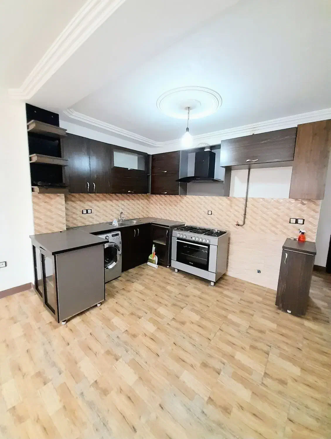 آپارتمان این قیمت نیست،رشتیان/میدان جهاد/ناصر حجتی|فروش آپارتمان|رشت, سیا اسطلخ|دیوار