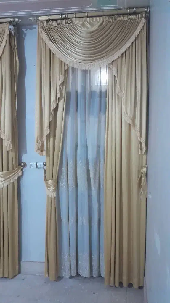 پرده سالن|پرده، رانر، رومیزی|شیراز, شاه قلی بیگی|دیوار