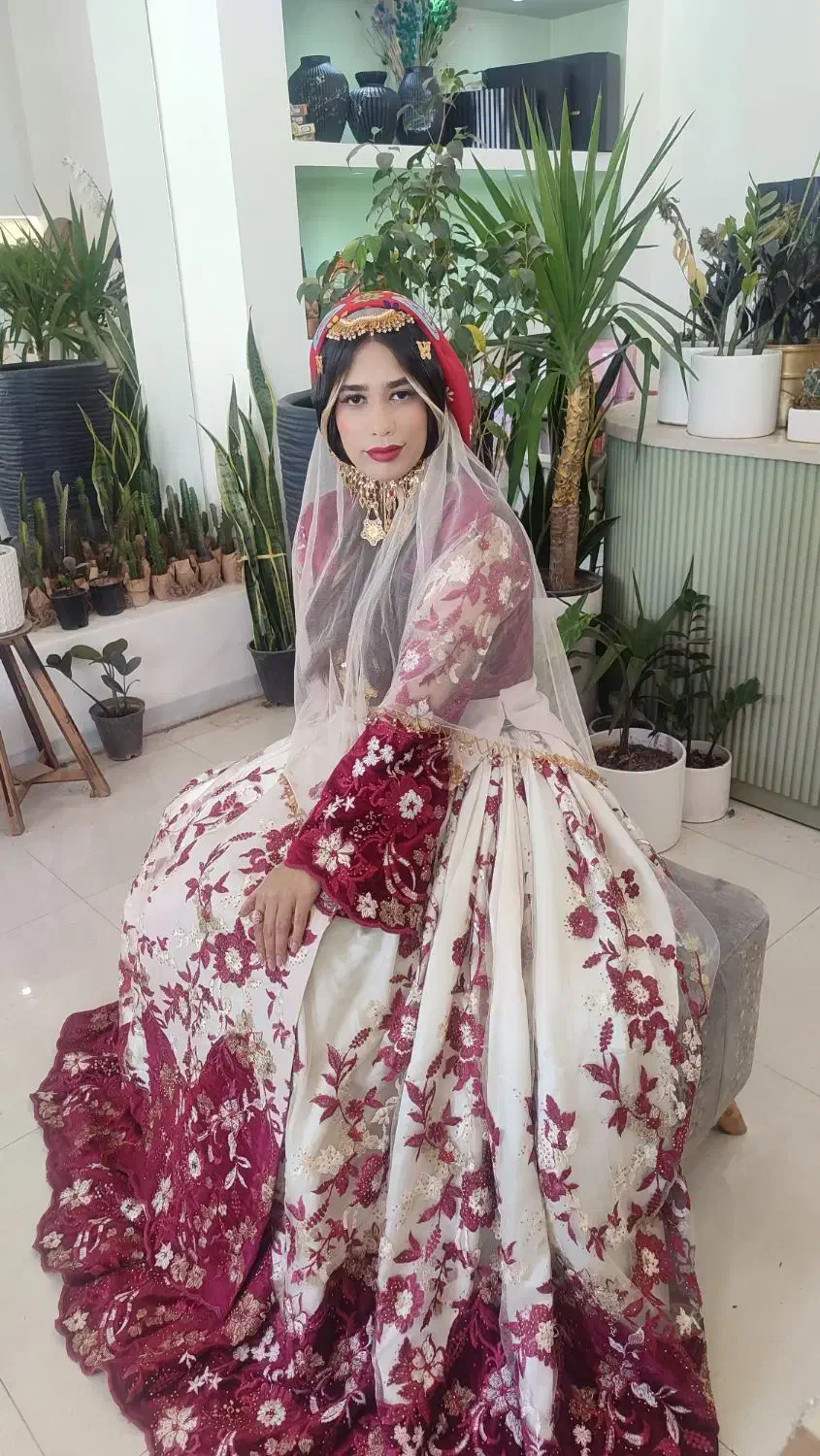 میکاپ و زلف|خدمات آرایشگری و زیبایی|یاسوج, |دیوار