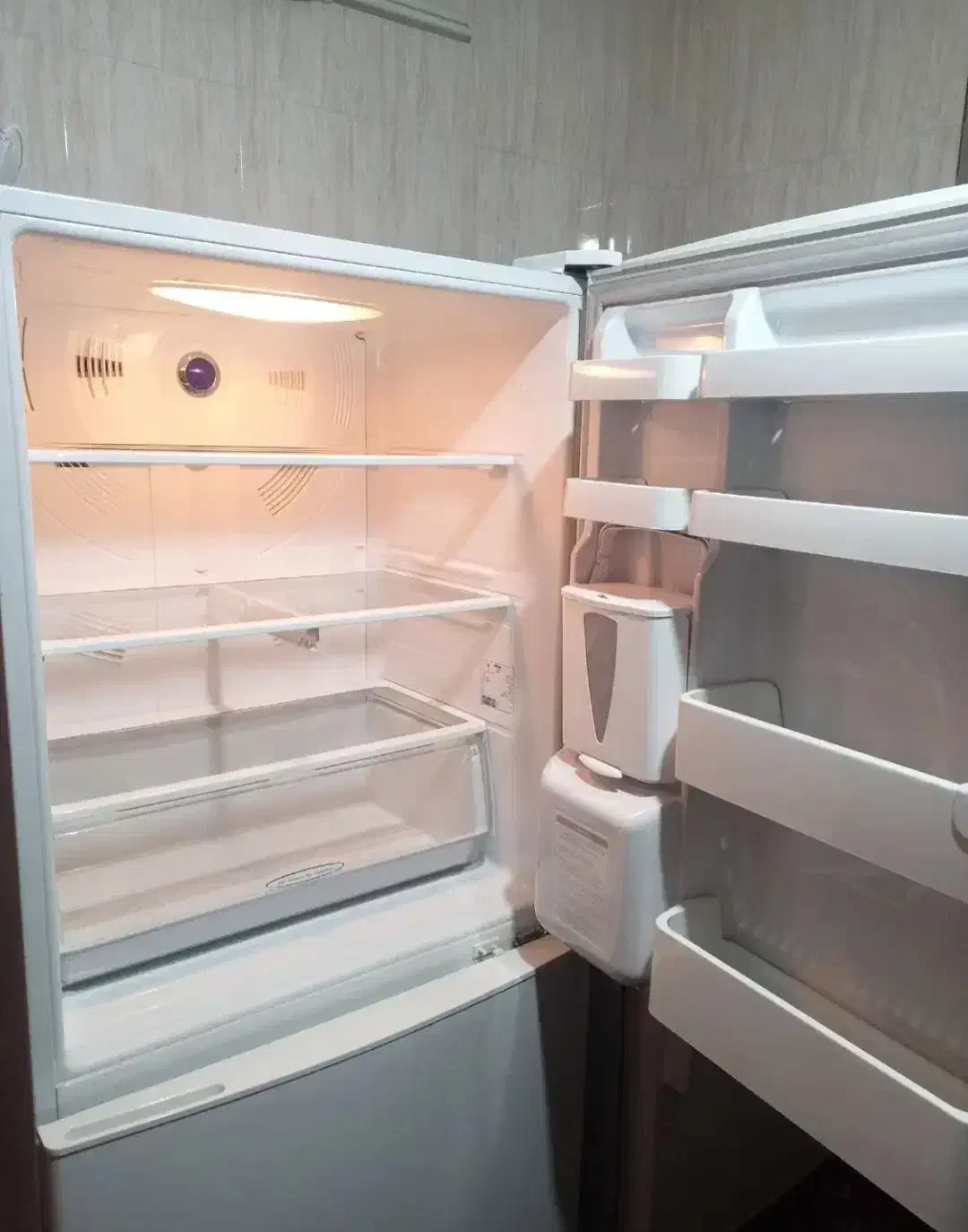 یخچال فریزر ساید ۲۸ فوت اسنوا موتور اصلی|یخچال و فریزر|رشت, منظریه|دیوار