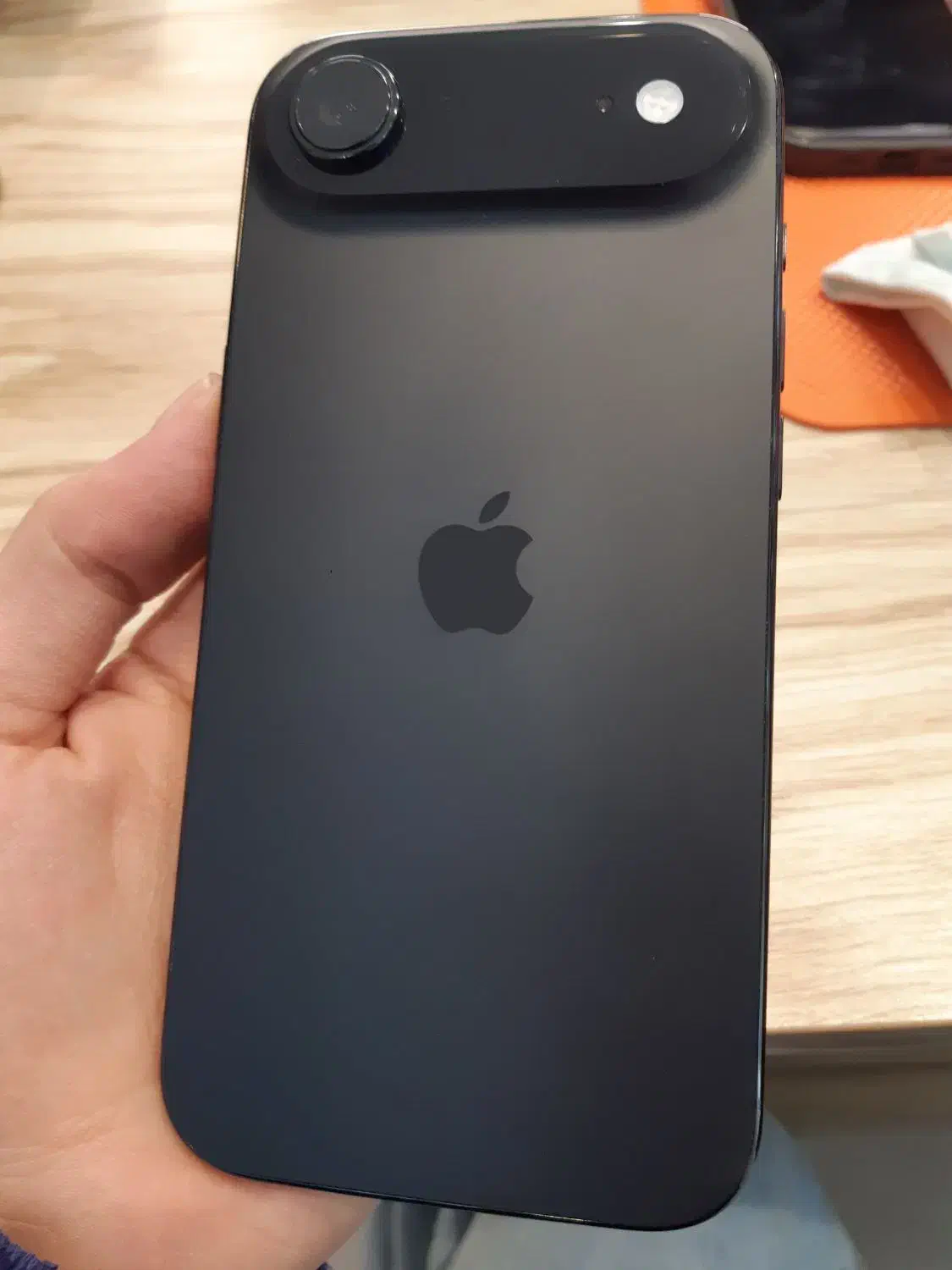 iphone 17 Air باطری ۱۰۰|موبایل|اصفهان, باغ نگاره|دیوار