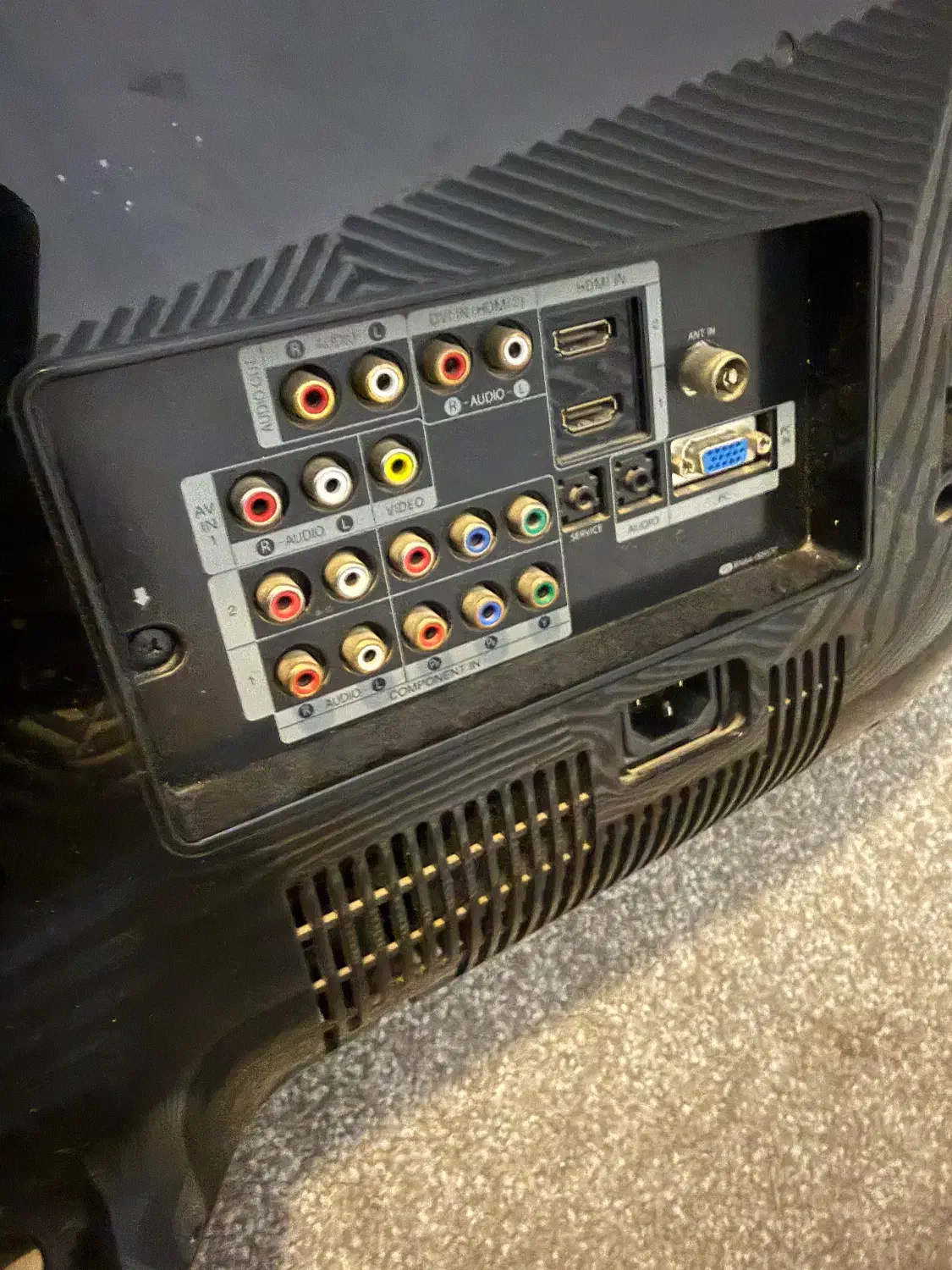 تلویزیون ال سی دی سامسونگ کاملا سالم|تلویزیون و پروژکتور|آمل, |دیوار