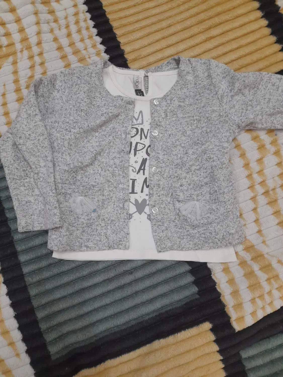 لباس بچه|کفش و لباس بچه|اصفهان, باغ کاران|دیوار