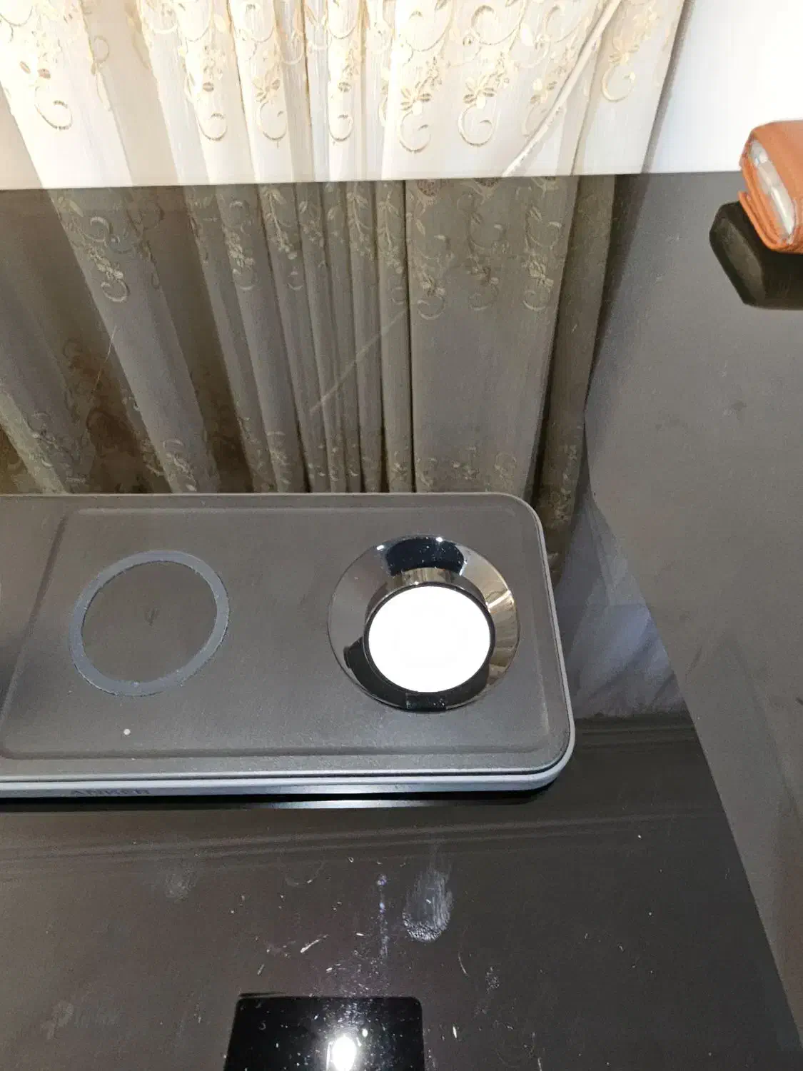 شارژر وایرلس سه کاره برند محبوب و معتبر انکر|لوازم جانبی موبایل و تبلت|تبریز, |دیوار