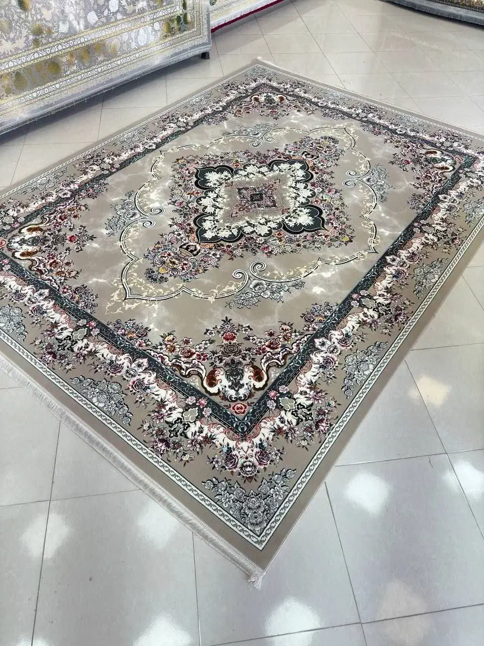 در تار و پودفرش زیبایی نمایان/تعویض بافرش دست دوم|فرش|بوشهر, |دیوار