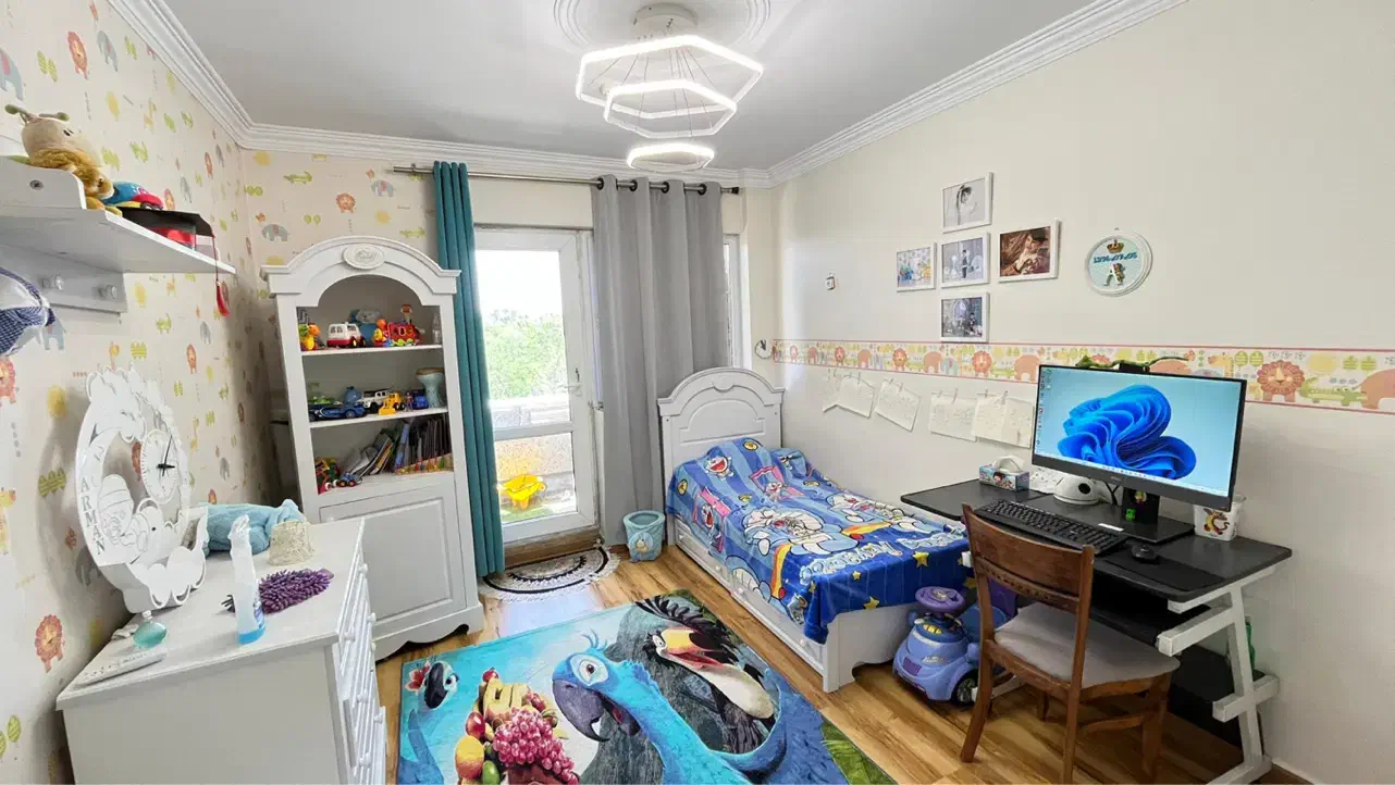 ۱۱۱متر/۲خواب/ویو ابدی جنگل/جنوبی/دریاچه چیتگر