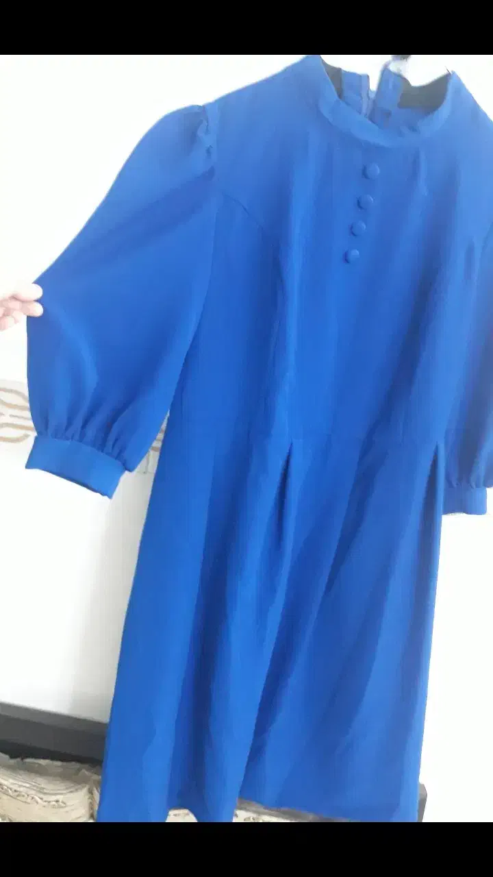 ست مادر و دختری|لباس|اسلام‌شهر, باغ فیض|دیوار