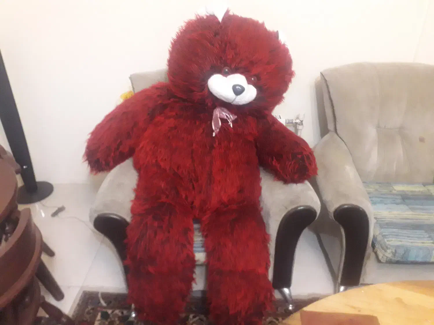 عروسک خرسی قرمز|اسباب‌بازی بچه|پرند, فاز ۶|دیوار