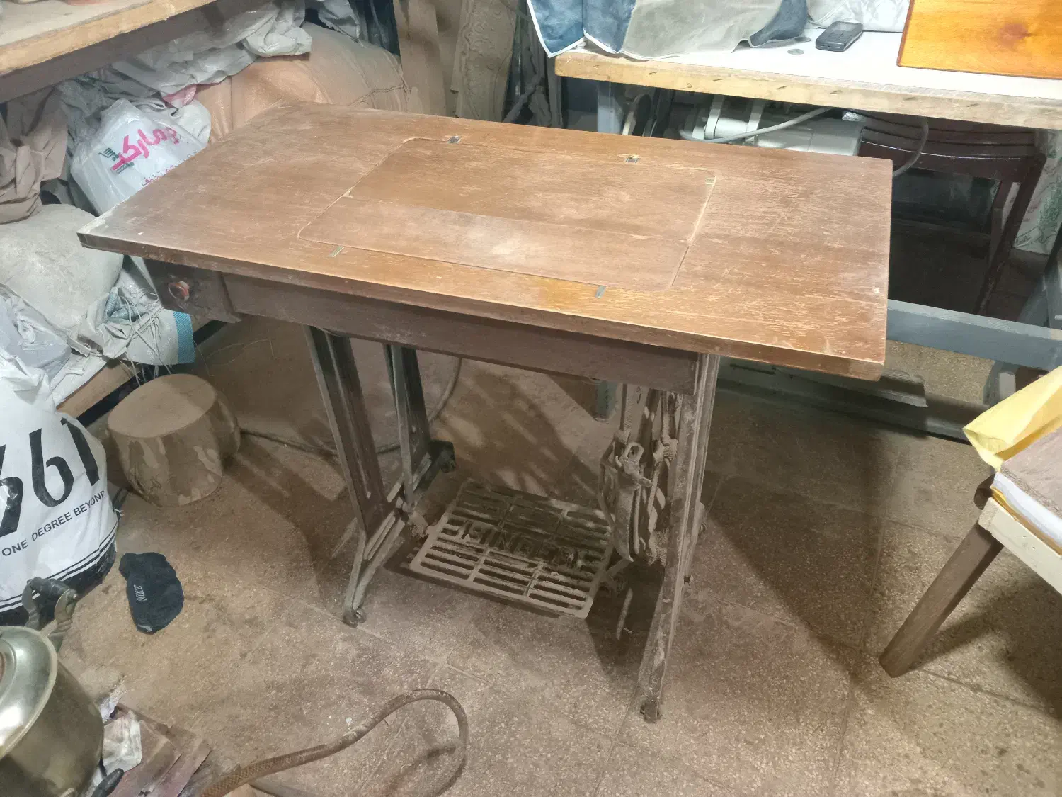 چرخ خیاطی قدیمی ( آنتیک ) سینگر اصل|چرخ خیاطی و ریسندگی|تهران, خواجه نظام الملک|دیوار