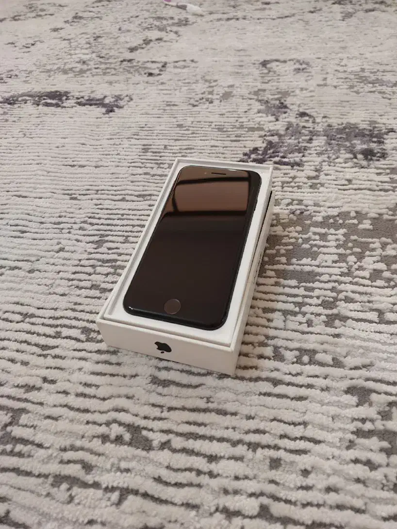 Se 2020 128/3|موبایل|مشهد, انقلاب|دیوار