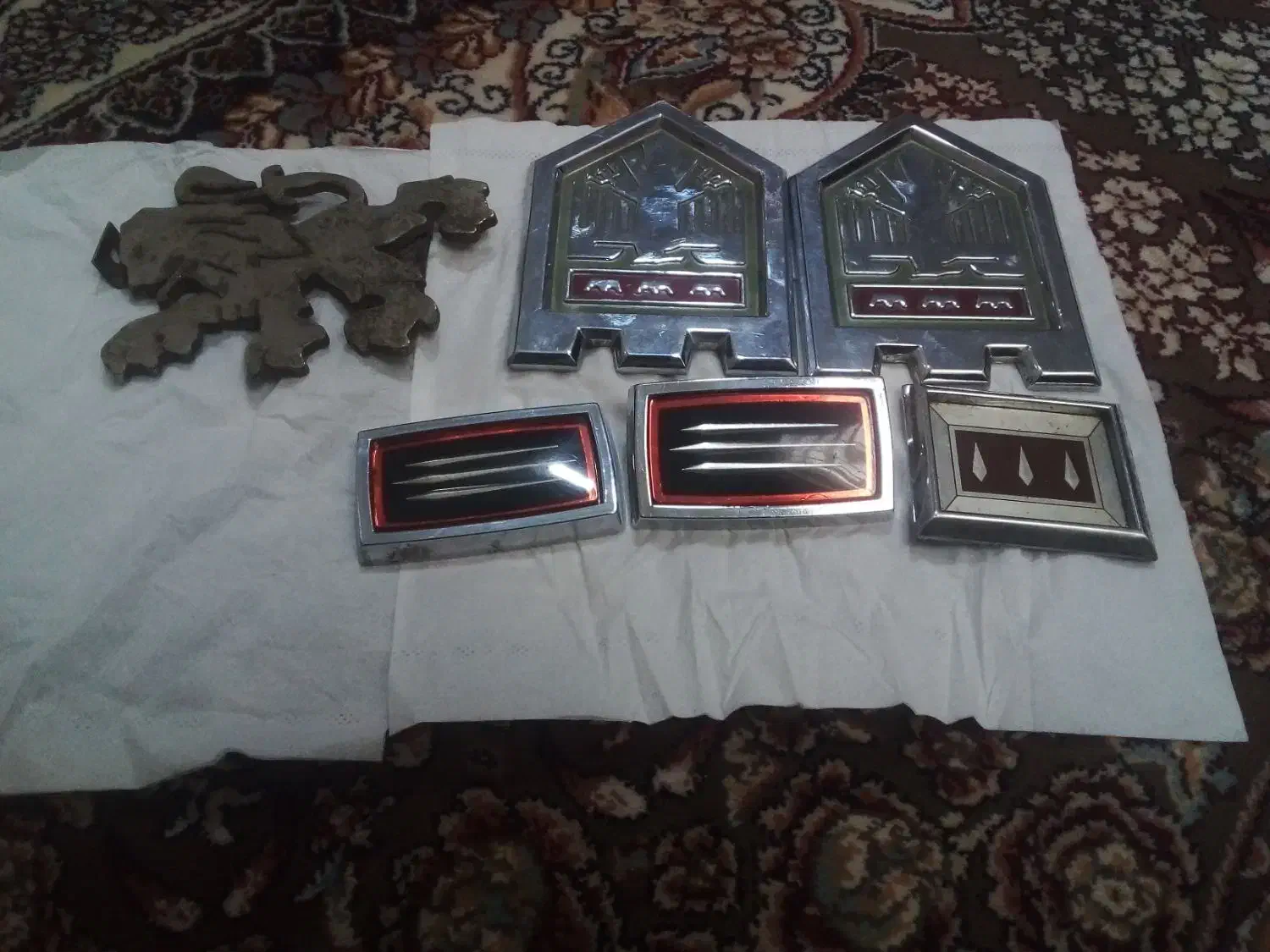 چند عدد آرم ماشین|خودرو کلاسیک|خاوران, |دیوار