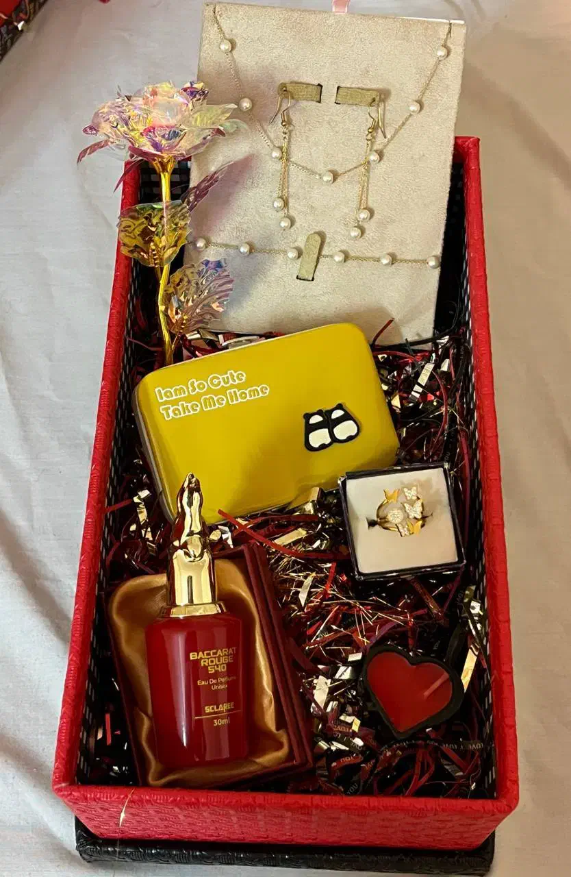 اکسسوری هدیه روز زن باکس روز مادر|بدلیجات|یزد, |دیوار