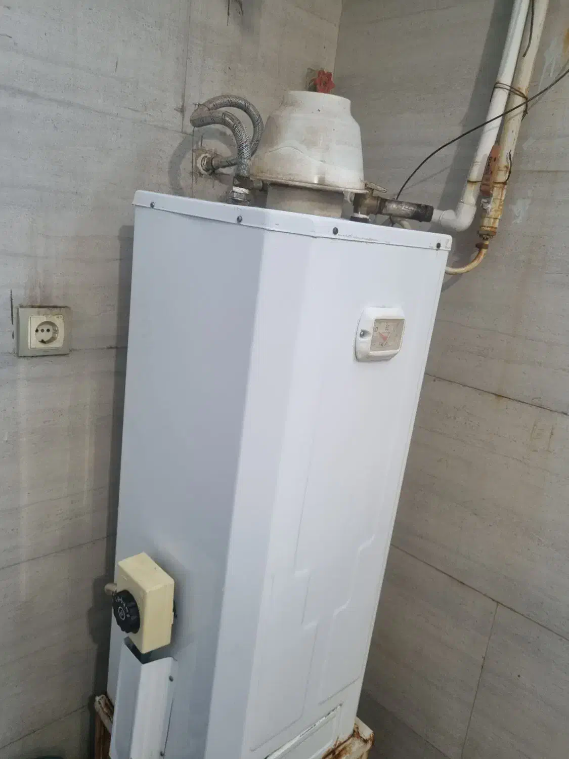 ابگرمکن گازی ۶۰ لیتری|آبگرمکن، پکیج، شوفاژ|چمران, |دیوار