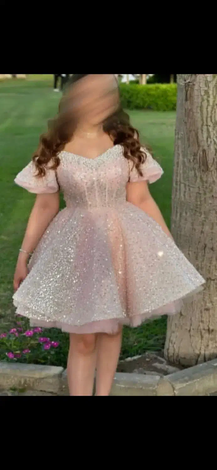 لباس مجلسی|لباس|قم, ولیعصر|دیوار