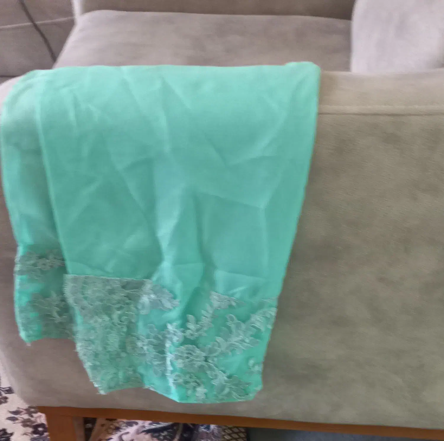 فروش لباس|لباس|شیراز, شیمی گیاه|دیوار