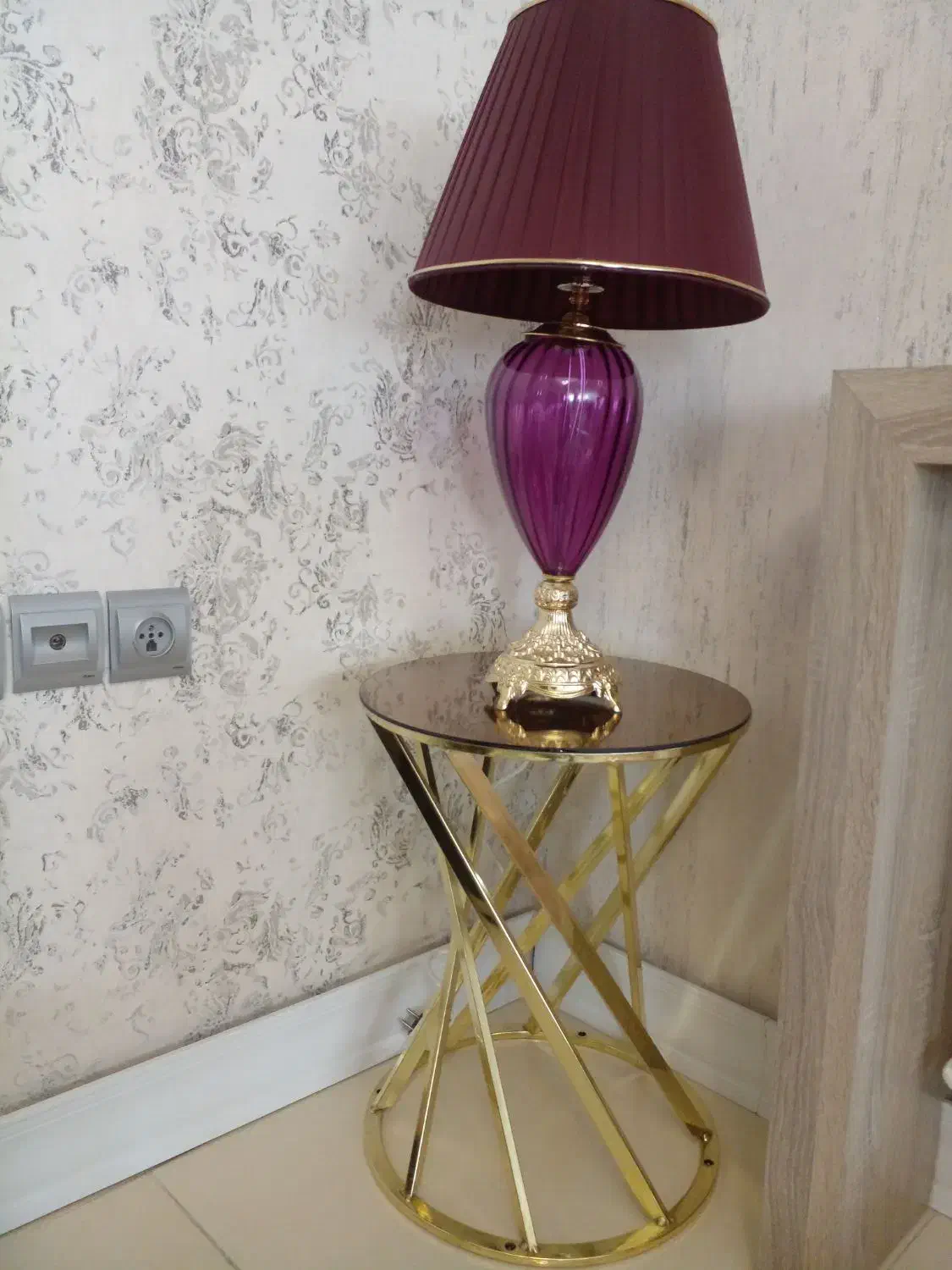 آباژور و میز طلایی|چراغ خواب و آباژور|زنجان, |دیوار