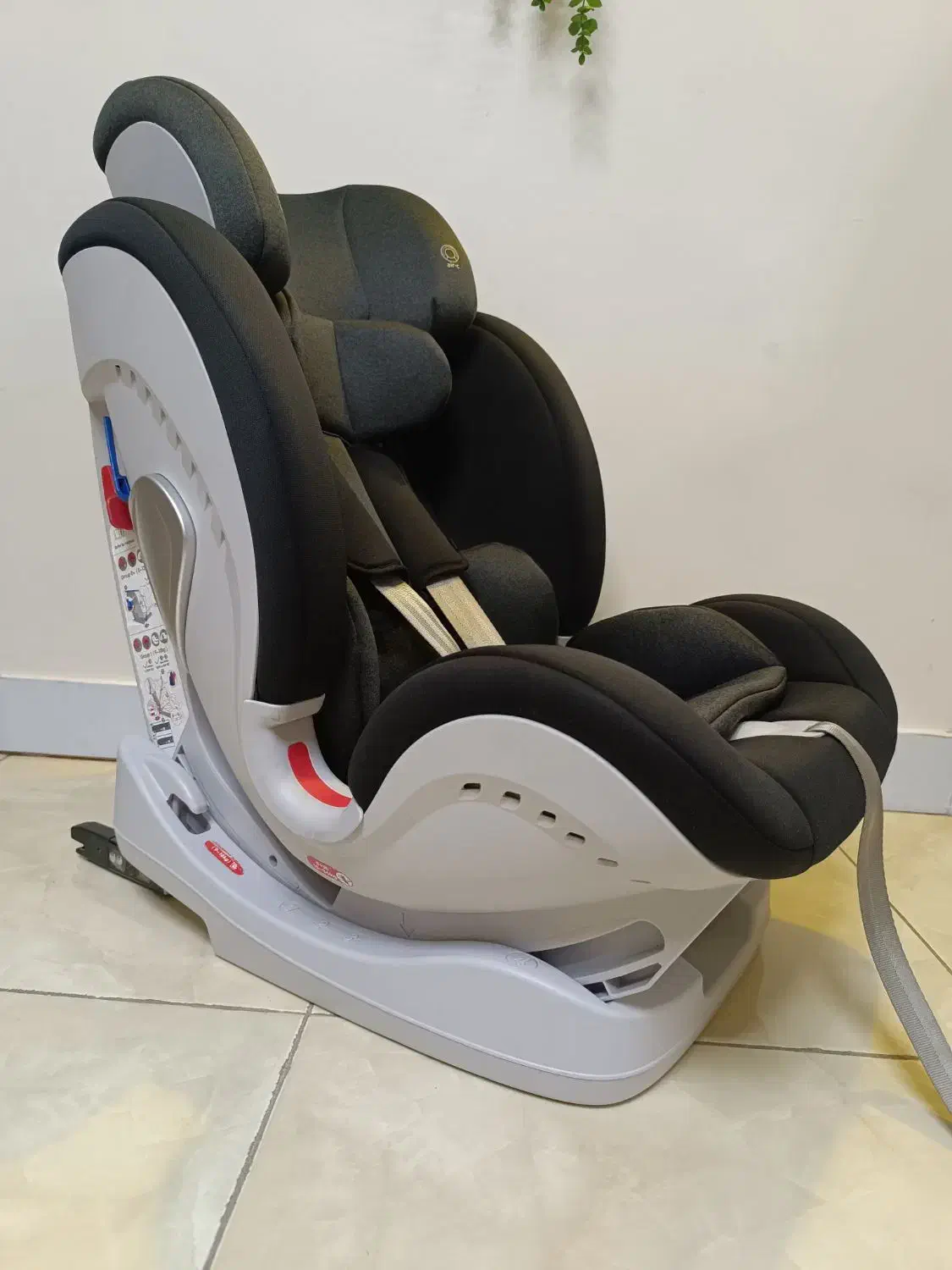 صندلی ماشین سیستر ب ب ایتالیاییsisterbebe|تخت و صندلی بچه|تهران, شهرک چیتگر|دیوار