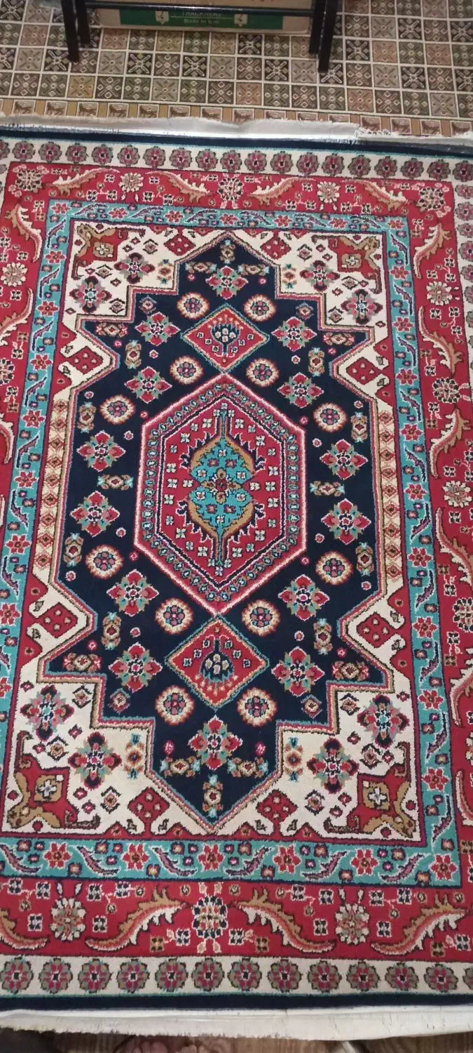 گلیم فرش ودوتاپادری|فرش|قدس, شهر‌قدس|دیوار