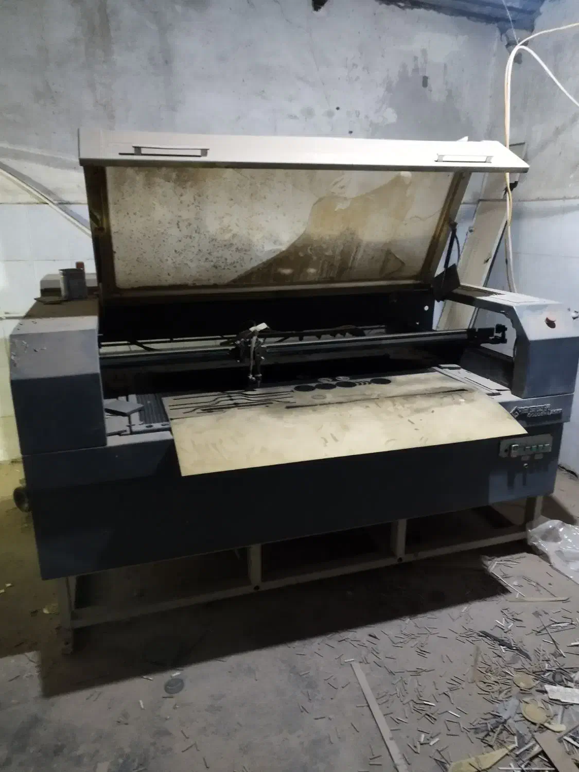 لیزر حکاکی چوب|ماشینآلات صنعتی|کاشمر, |دیوار