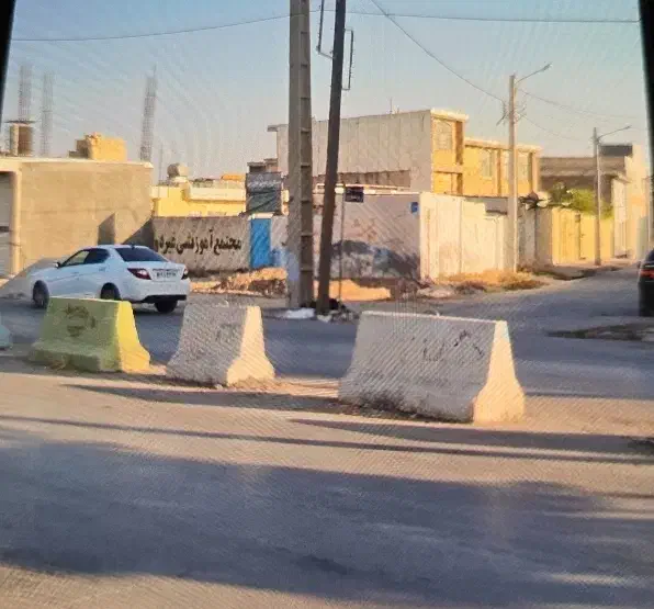 ملک تجاری روبروی هتل بهمنی|فروش زمین و ملک کلنگی|دهدشت, |دیوار