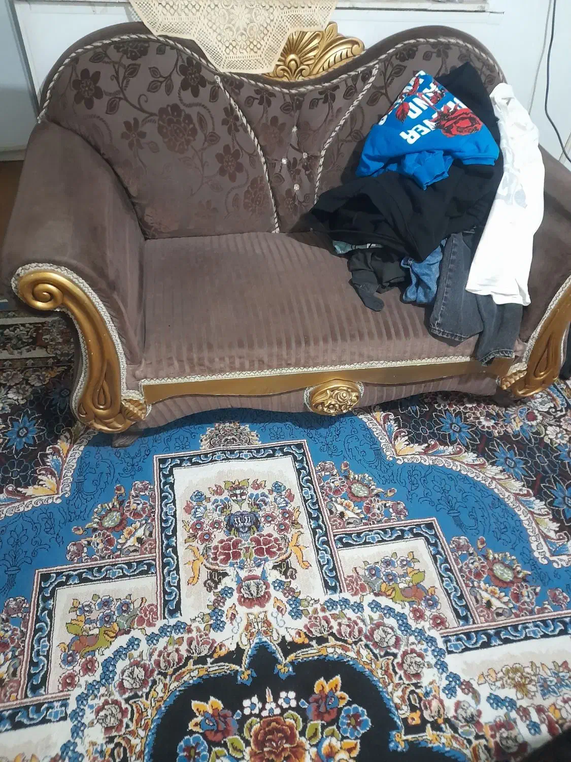 مبل ۷نفره|مبلمان خانگی و میز عسلی|هشتگرد, شهرک بعثت|دیوار