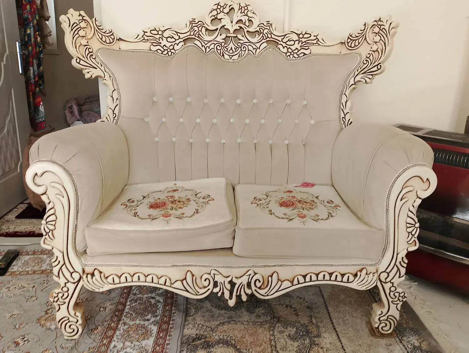 مبل نیمه سلطنتی|مبلمان خانگی و میز عسلی|چناران, |دیوار