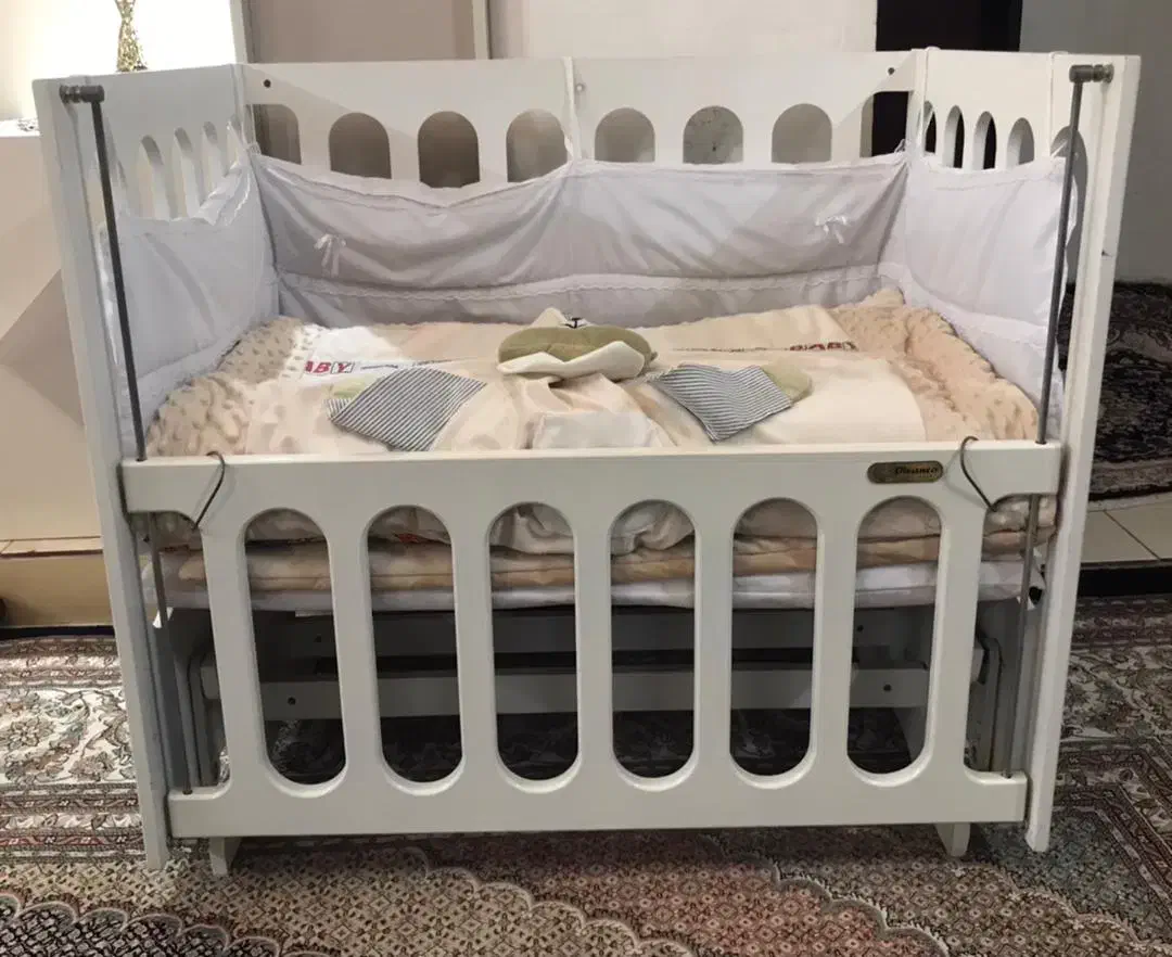 گهواره کنار مادر|تخت و صندلی بچه|اردبیل, |دیوار