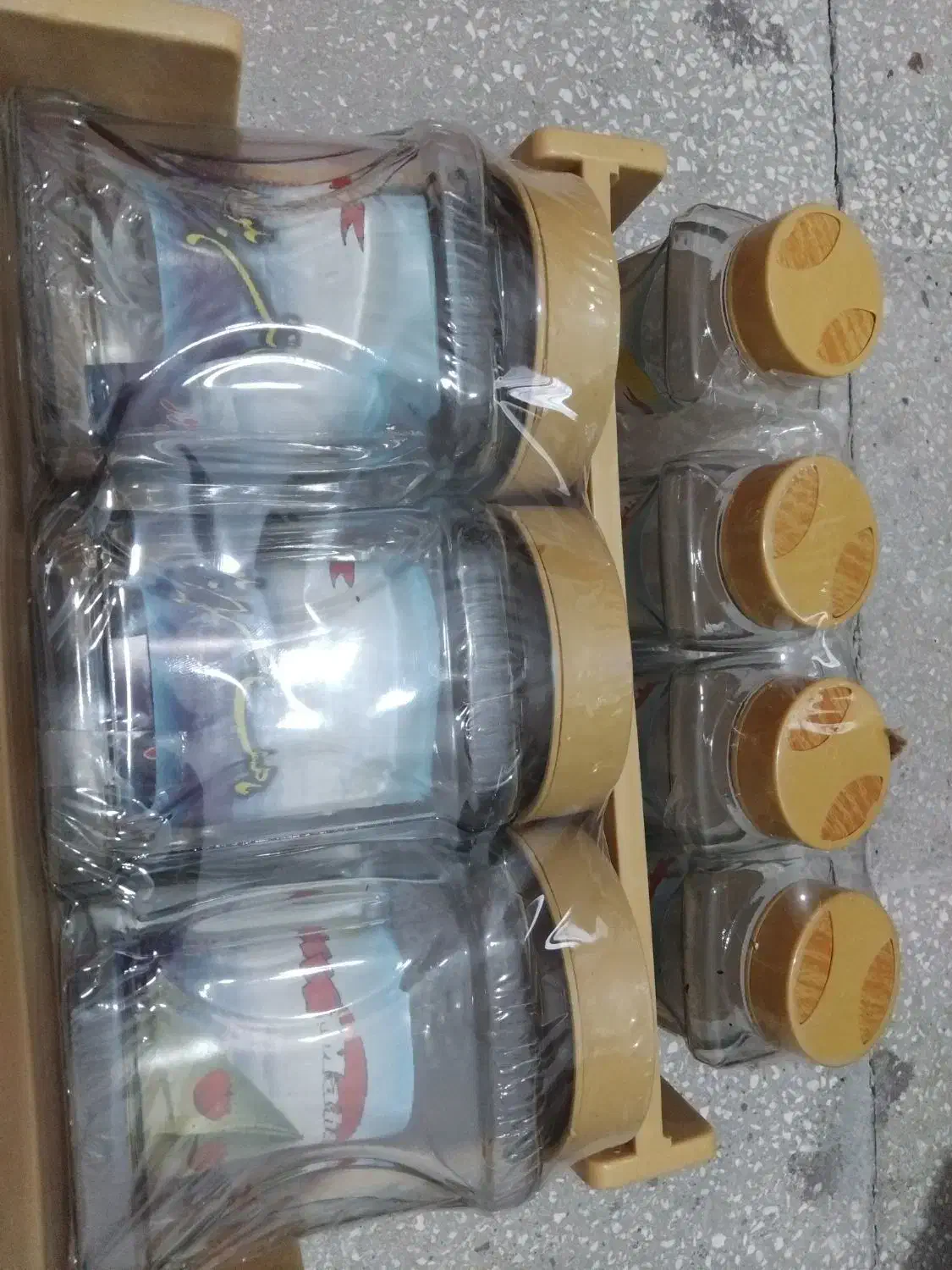 جا ادویه|ظروف نگهدارنده، پلاستیکی، یک‌بارمصرف|سمنان, |دیوار