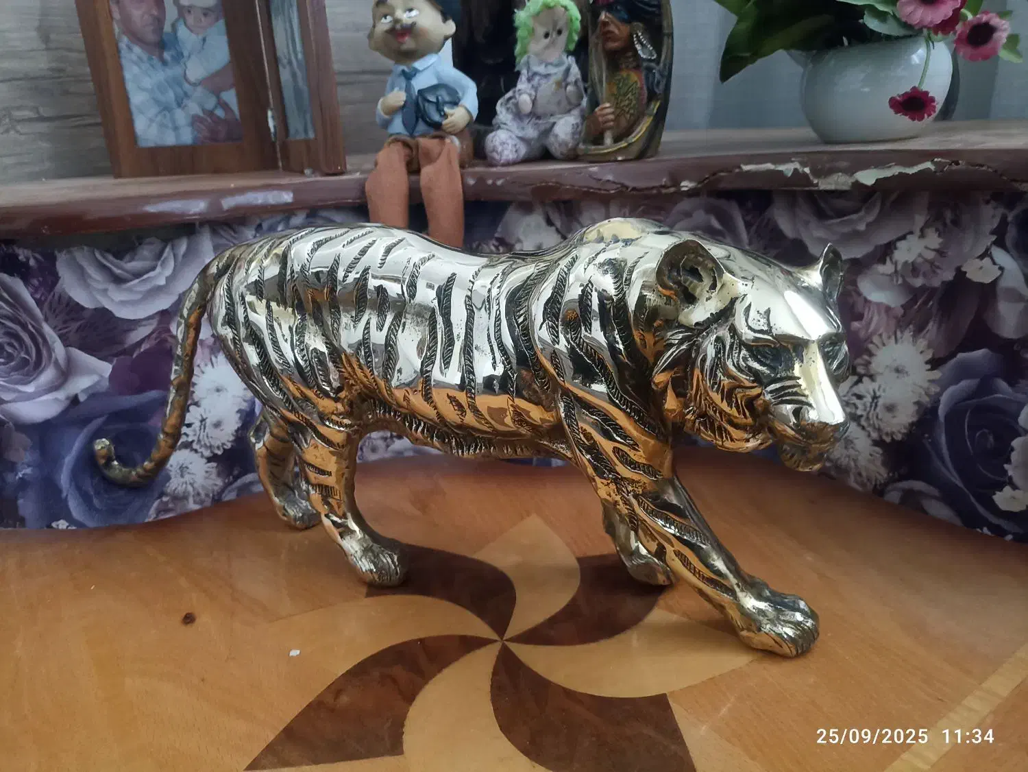 مجسمه وتندیس از جنس برنج باوزن4/35کیلوگرم|مجسمه، تندیس، ماکت|زنجان, |دیوار