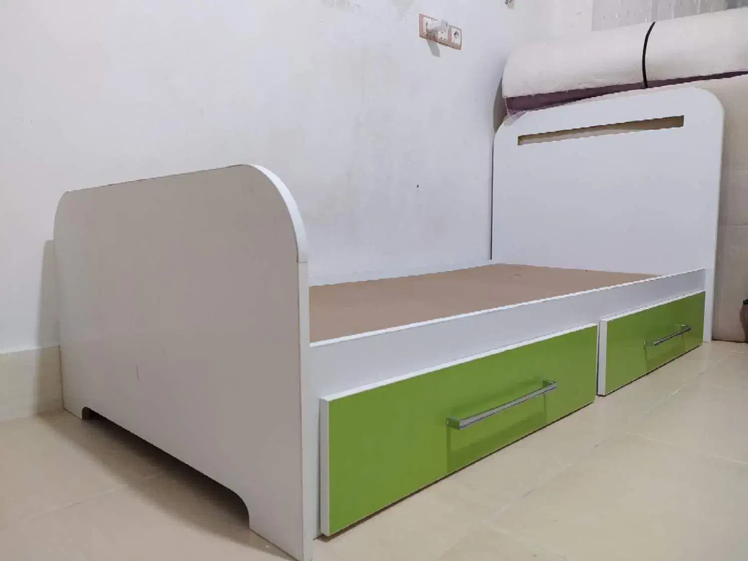 تختخواب نوجوان|تخت و سرویس خواب|سرپل ذهاب, |دیوار