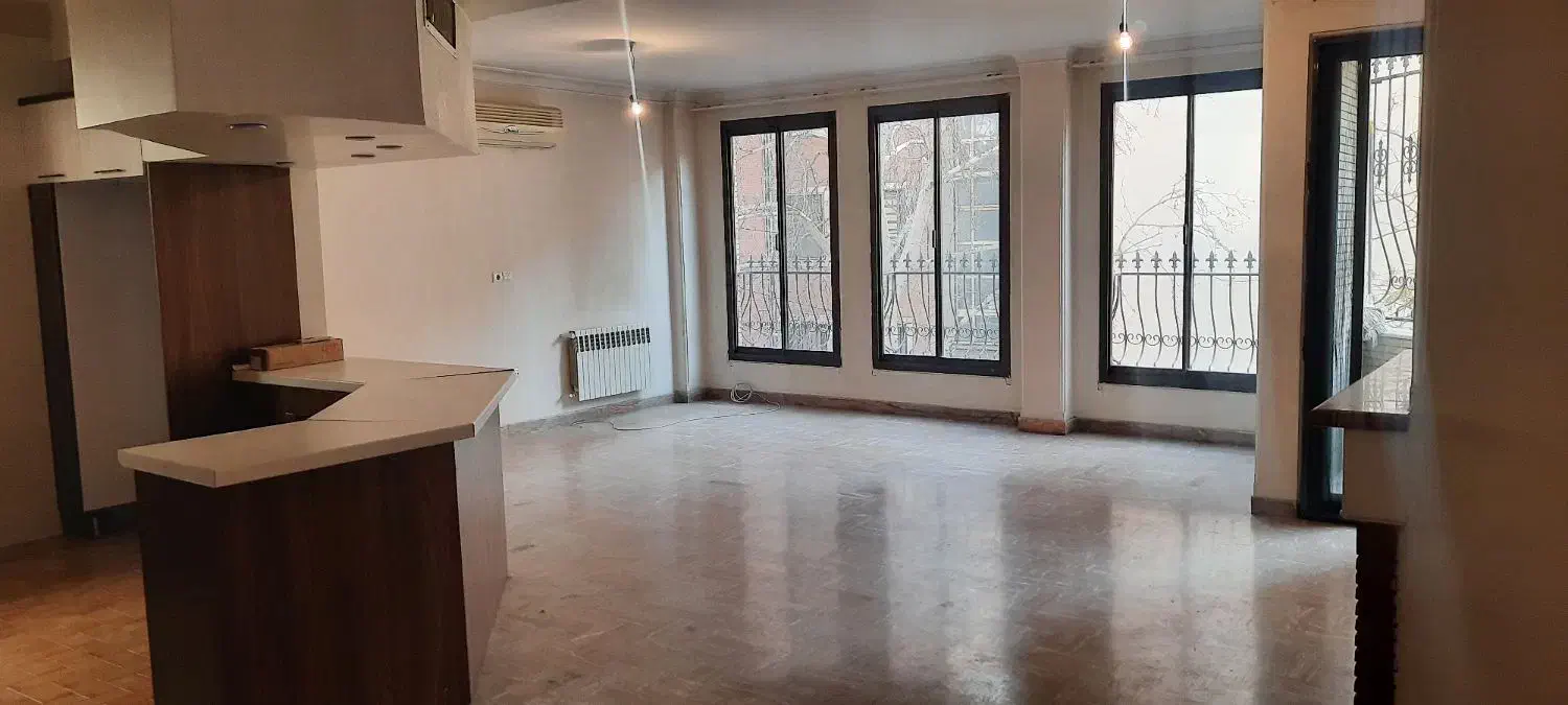 رهن و اجاره آپارتمان ۱۳۰ متری ۳ خوابه شمال ستارخان