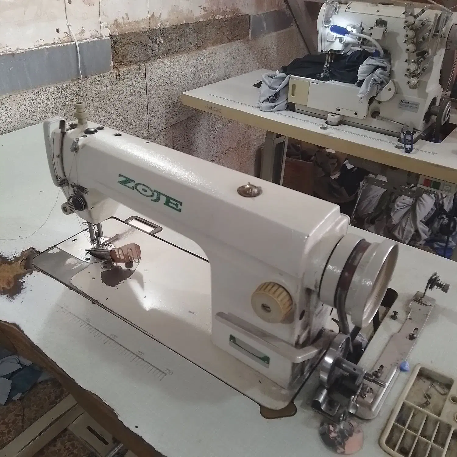 چرخ راسته دوز|چرخ خیاطی و ریسندگی|سبزوار, قصبه شرقی|دیوار