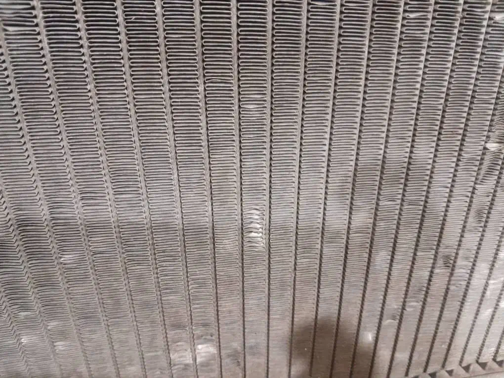 رادیات‌پراید تازه سیخ زده|قطعات یدکی و لوازم جانبی|دوگنبدان, |دیوار