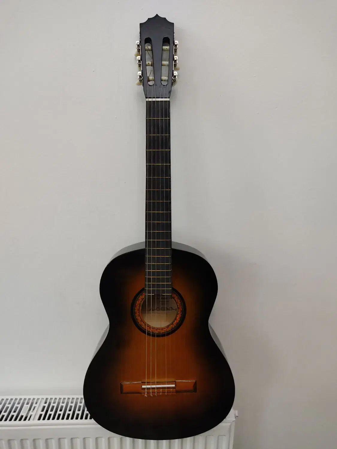 گیتار Mat x plus|گیتار، بیس، امپلیفایر|ارومیه, |دیوار