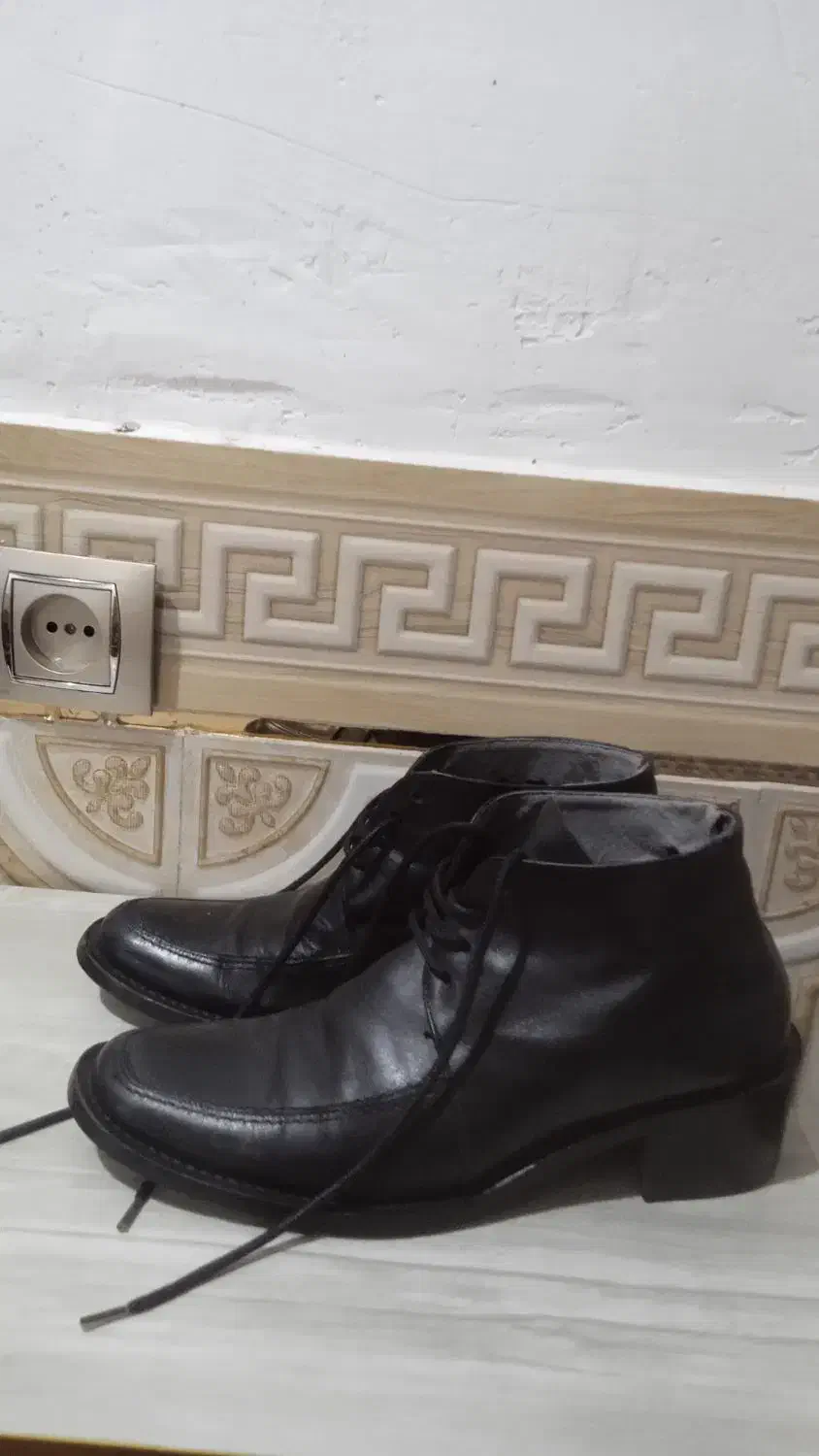 کفش چرم|کیف، کفش، کمربند|شوشتر, |دیوار