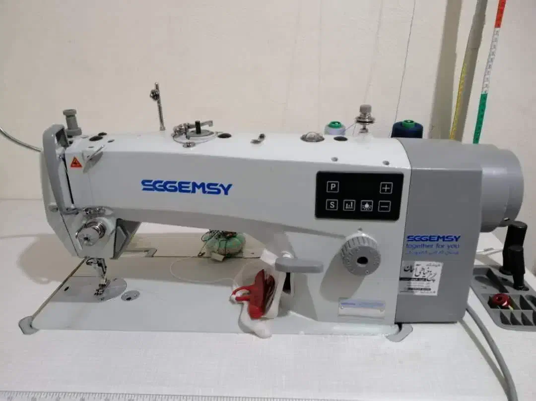 چرخ خیاطی و سردوز و اتو صنعتی و قیچی برقی|چرخ خیاطی و ریسندگی|ساری, |دیوار