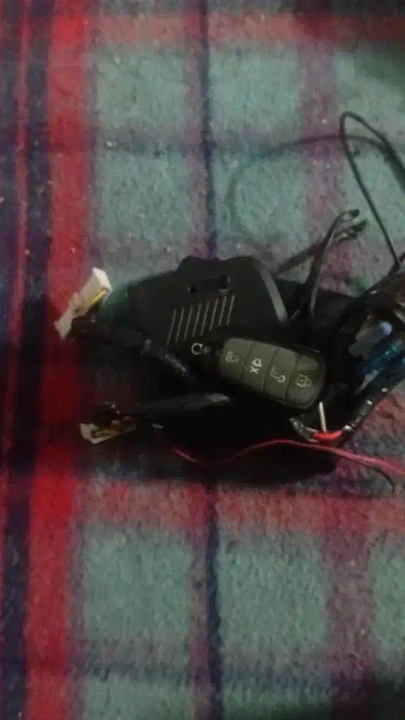 دزدگیر مجیکال|قطعات یدکی و لوازم جانبی|شاهینشهر, مسکن مهر|دیوار