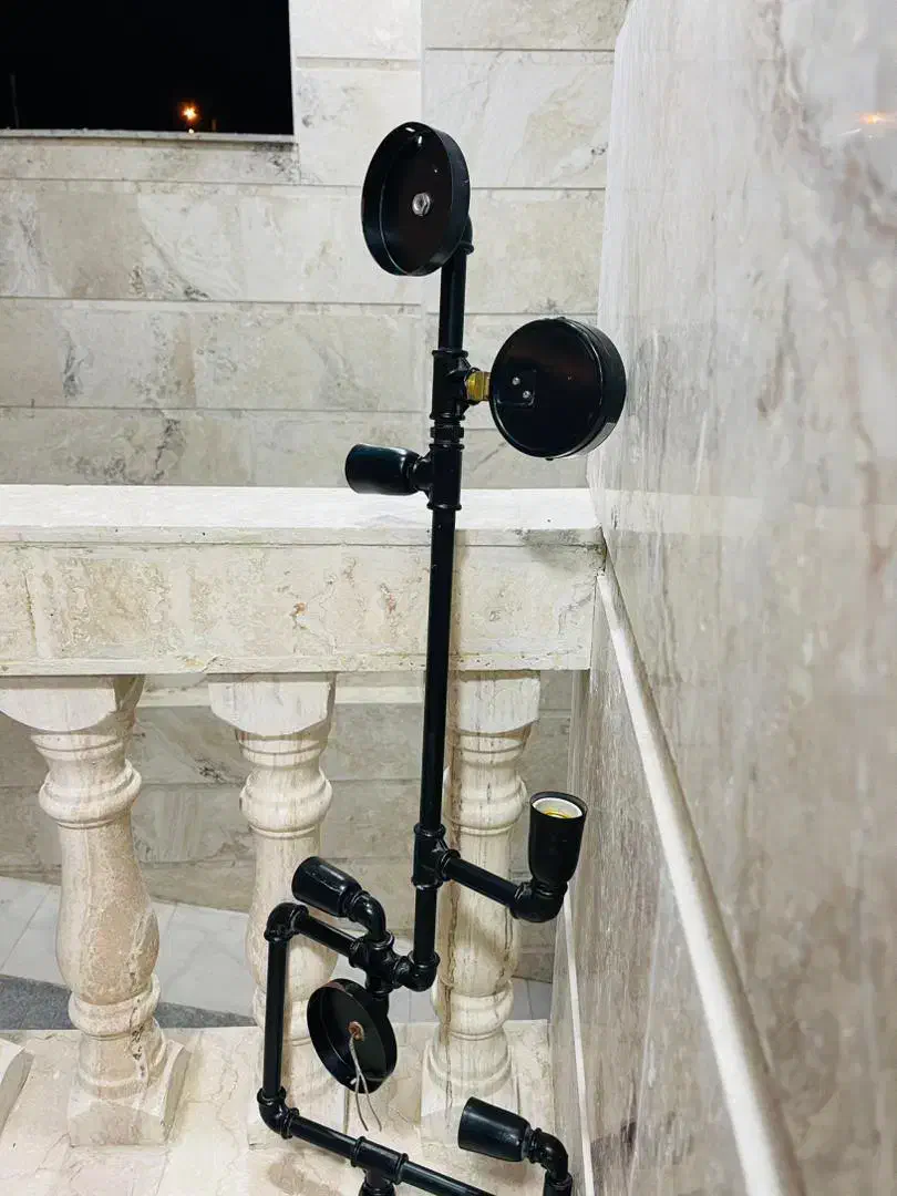 چراغ تزئنی خاص|ریسه و چراغ تزئینی|دوگنبدان, |دیوار