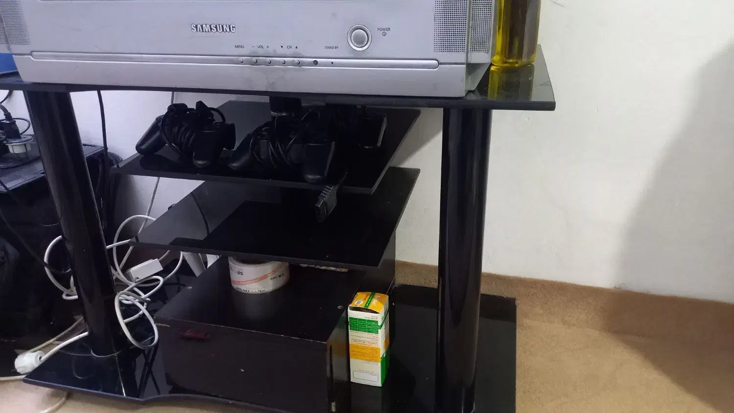 تلویزیون +گیرنده +میز|تلویزیون و پروژکتور|قم, مسجد امام حسن|دیوار